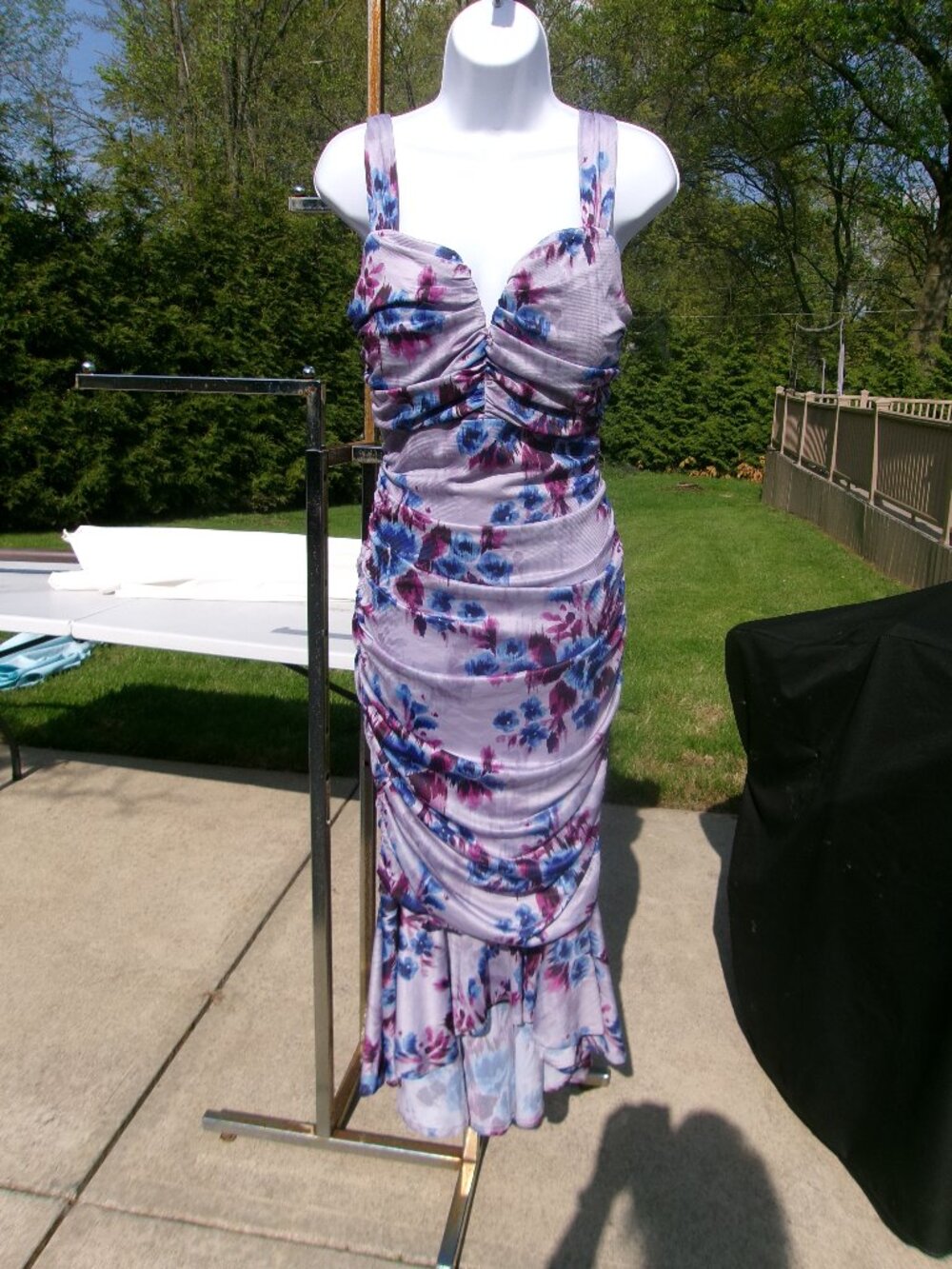 NWOT SIENNA LAVENDER FLORAL RUCHED DRESS 12